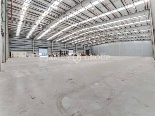High Stud Airport Oaks Industrial Opportunity