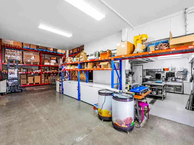 FOOD GRADE INDUSTRIAL - VACANT POSSESSION