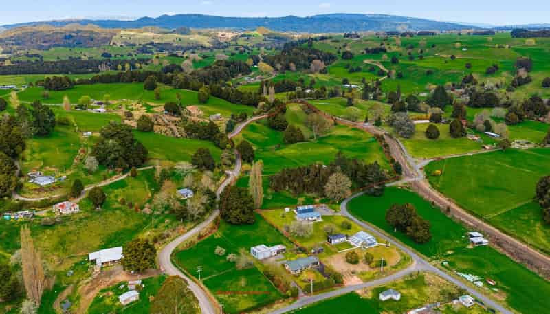 5 Peter Mcintyre Street, Kakahi, Owhango