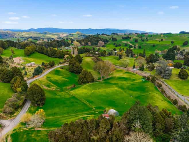 5 Peter Mcintyre Street, Kakahi, Owhango