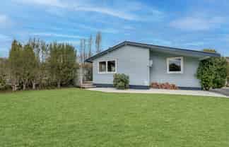 1/19  & 2/19 Kinloch Road, Kinloch