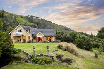 80 Camp Road, Company Bay