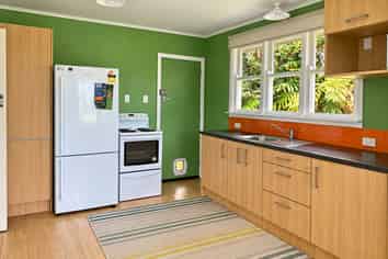 10 Muturimu Road, Haast