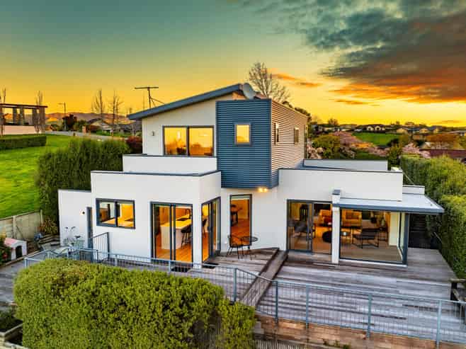17 Pine Hill Rise, Fairhall