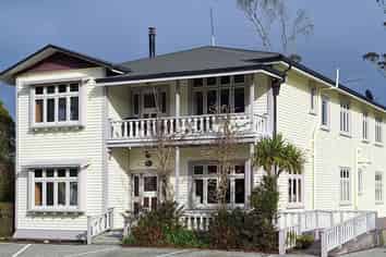 Holly Homestead – Boutique Franz Josef