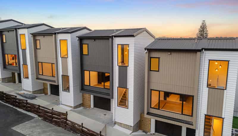 3/194 White Swan Road, Mount Roskill
