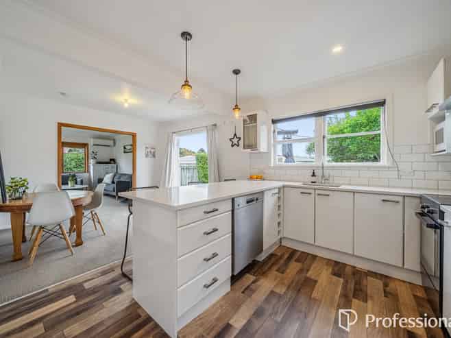 63 Main Road, Wainuiomata