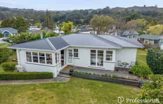 63 Main Road, Wainuiomata