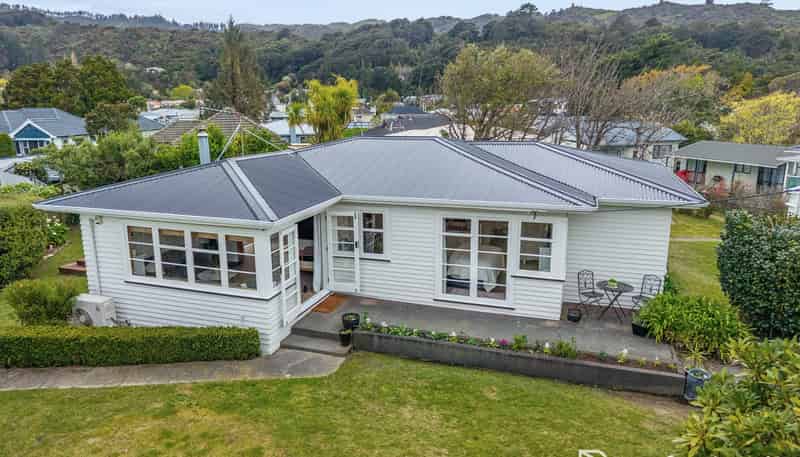 63 Main Road, Wainuiomata