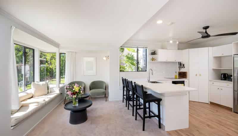 8 Bishops Close, Greenmeadows