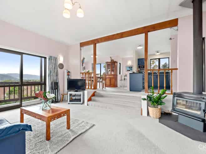 15 Pioneer Grove, Silverstream