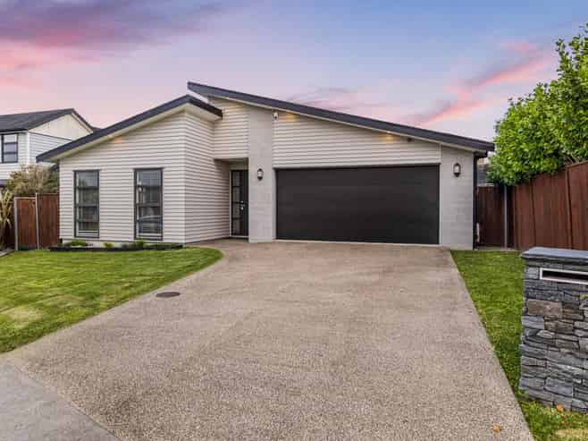 23 Gumdigger Rise, Millwater