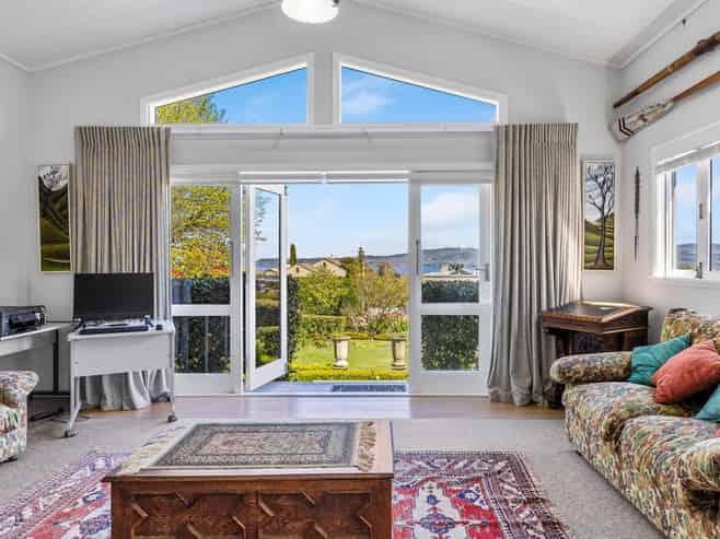 86 Rokino Road, Hilltop