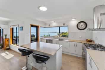 18 Avonbank Place, Atawhai
