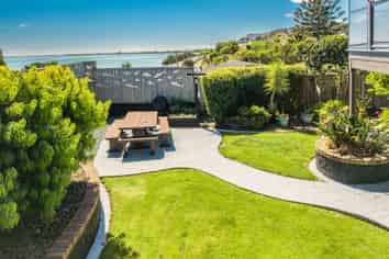18 Avonbank Place, Atawhai