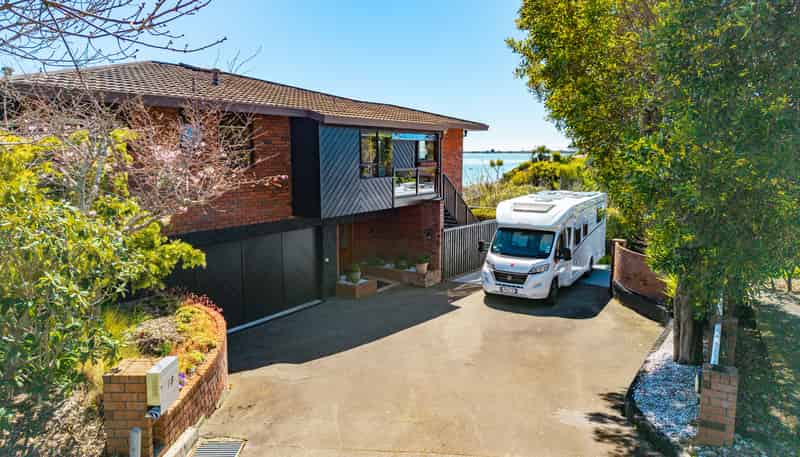 18 Avonbank Place, Atawhai
