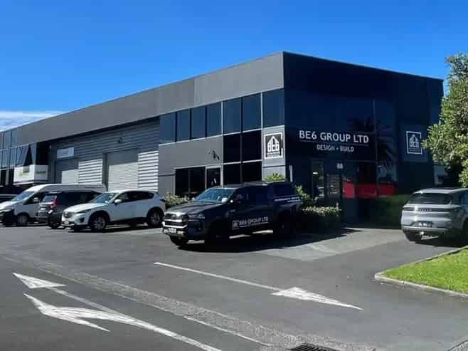 Road Front Office with Small Warehouse