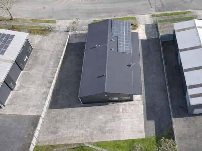 High-spec Riverlea industrial