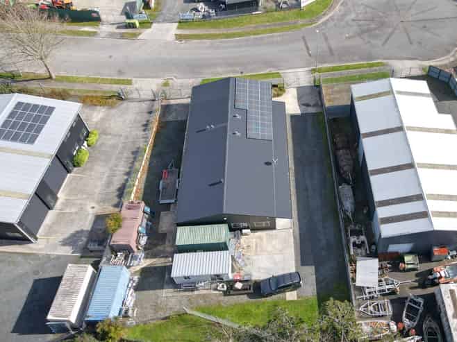 High-spec Riverlea industrial