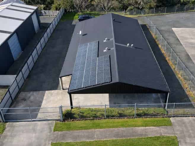 High-spec Riverlea industrial