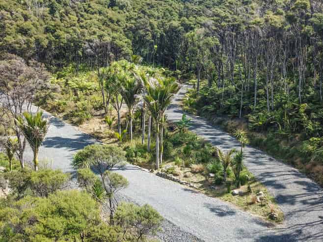 58 Little Bay Drive, Waikawau