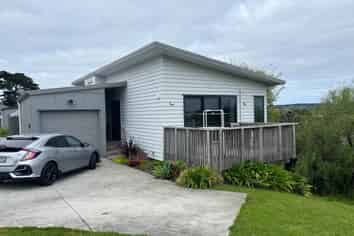 11 Kawariki Road, Helensville