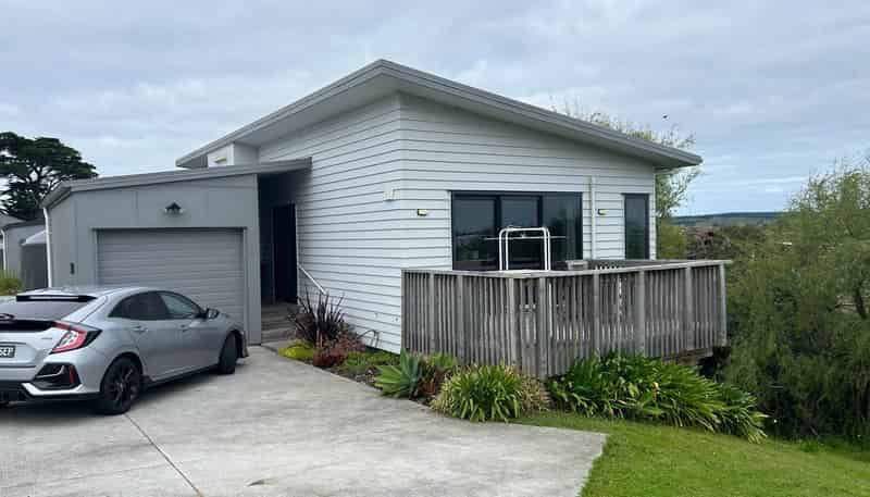 11 Kawariki Road, Helensville