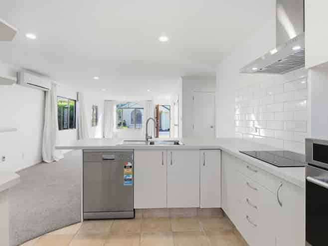 6/200 Papamoa Beach Road, Papamoa
