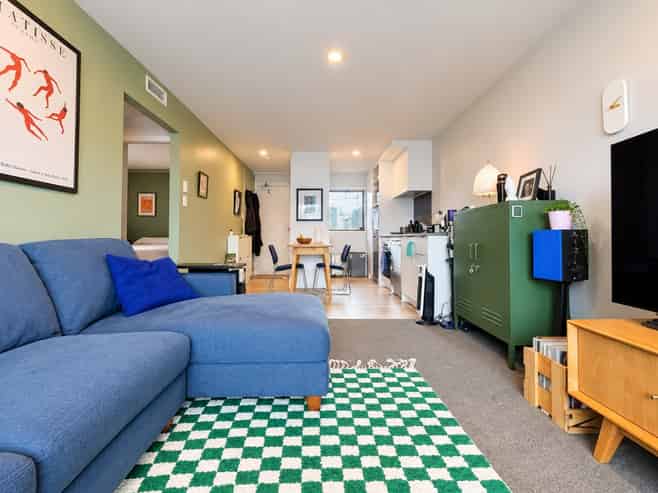 6E/11 Newtown Avenue, Newtown