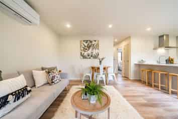 5/6 Exchange Street, Ebdentown