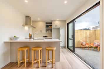 5/6 Exchange Street, Ebdentown