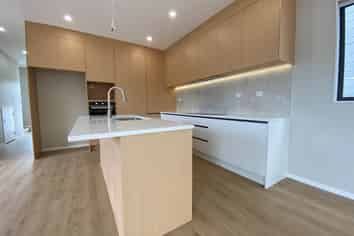 1/16 Waterloo Road, Milford