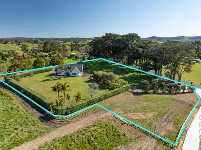221 Amreins Road, Taupaki