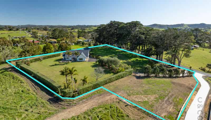 221 Amreins Road, Taupaki