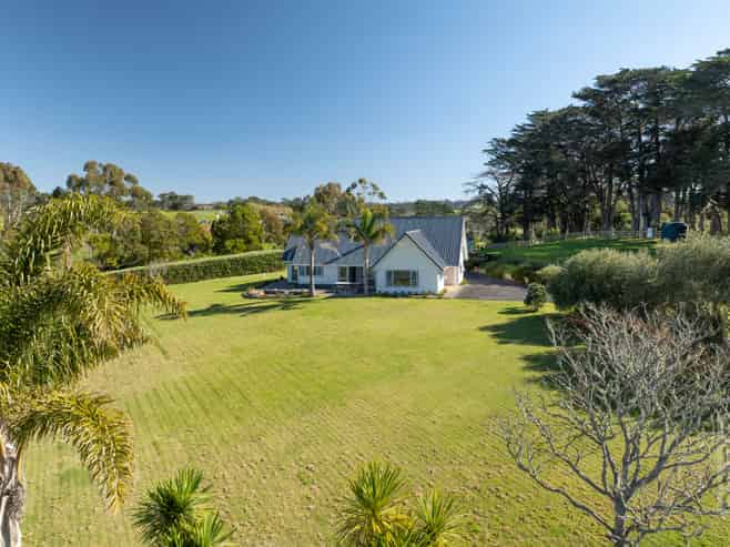 221 Amreins Road, Taupaki