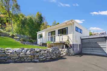 2/43 Douglas Road, Wakatu