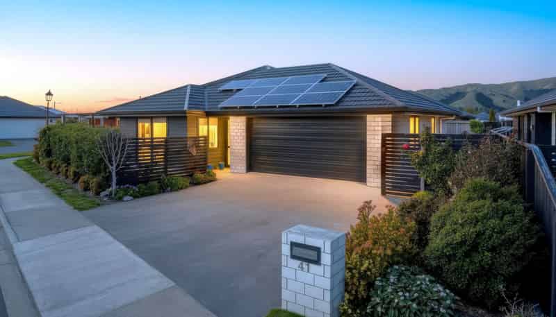 41 Ara Drive, Redwoodtown