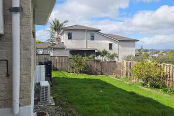 2/17 Jenelin Road, Glendene