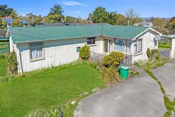 32 Farm Street, Lumsden