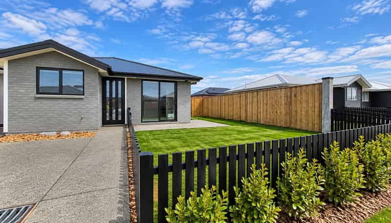 1A Silvergrass Way, Rolleston
