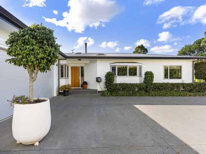 74 Taurangaruru Road, Waiuku