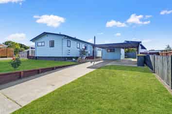 10 Alpha Avenue, Coastlands