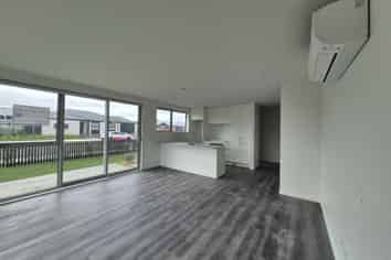 3 Silvergrass Way, Rolleston