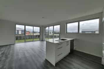3 Silvergrass Way, Rolleston