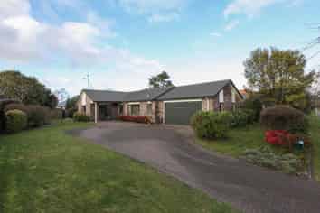 1178 River Road, Flagstaff