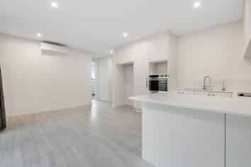 11A Maraeariki Avenue , Orewa