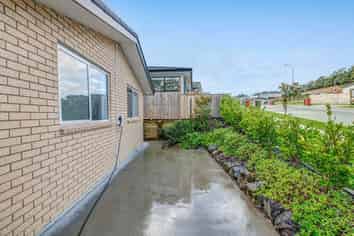 11A Maraeariki Avenue , Orewa
