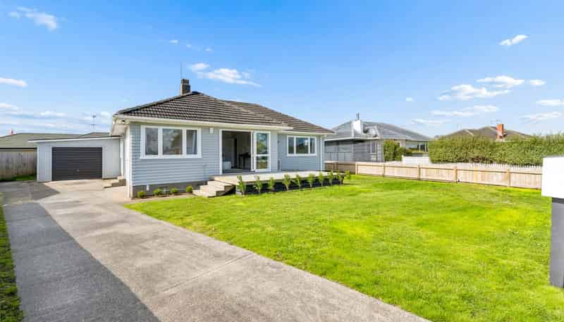 72 Sutton Crescent, Papakura