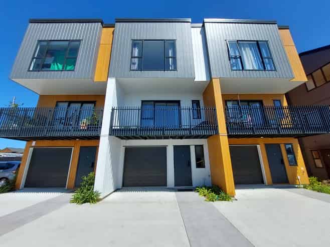 5/128 Onewa Road, Northcote