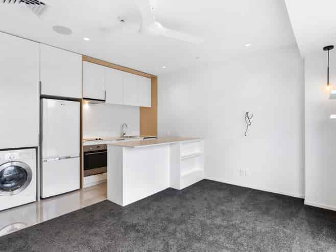 410/4 Bluegrey Avenue, Stonefields